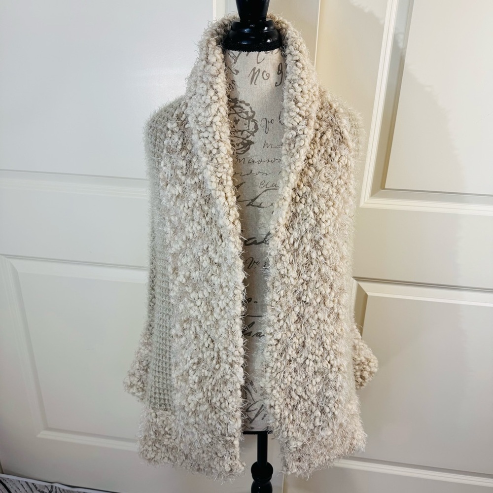 Simply Noelle Cozy Textured Cream/Beige Cardigan OS
